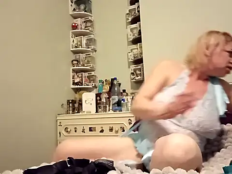 lovebaby69 online show from May 2026 12:05:01 AM