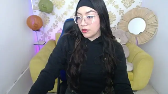 ALISS M  online show from February 2026 08:05:01 PM