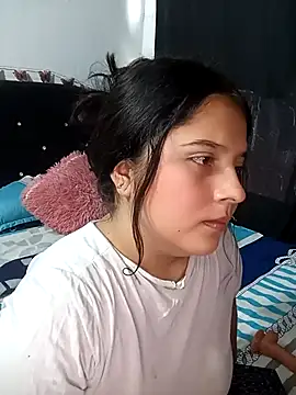 Snapshot of Salome_Vivas chatting on April 2026 02:49:01 PM Salome Vivas online show from April 2026 02:49:01 PM