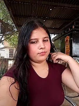Snapshot of Salome_Vivas chatting on April 2026 04:48:02 PM Salome Vivas online show from April 2026 04:48:02 PM