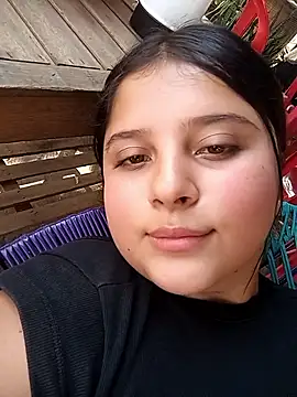 Snapshot of Salome_Vivas chatting on May 2026 03:05:02 PM Salome Vivas online show from May 2026 03:05:02 PM