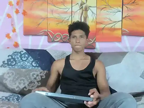 Yoel hot2004 online show from February 2026 07:32:01 PM