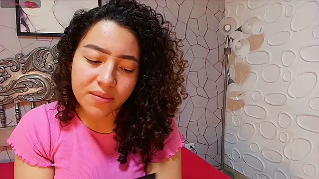 Snapshot of meganrousx chatting on March 2026 01:06:02 PM meganrousx online show from March 2026 01:06:02 PM