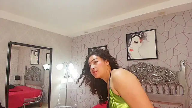 meganrousx online show from April 2026 12:36:01 PM