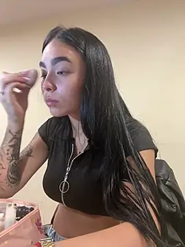 Snapshot of Sara_Fernandez_ chatting on March 2026 05:29:01 PM Sara Fernandez online show from March 2026 05:29:01 PM