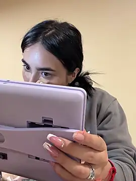 Snapshot of Sara_Fernandez_ chatting on March 2026 02:23:01 PM Sara Fernandez online show from March 2026 02:23:01 PM