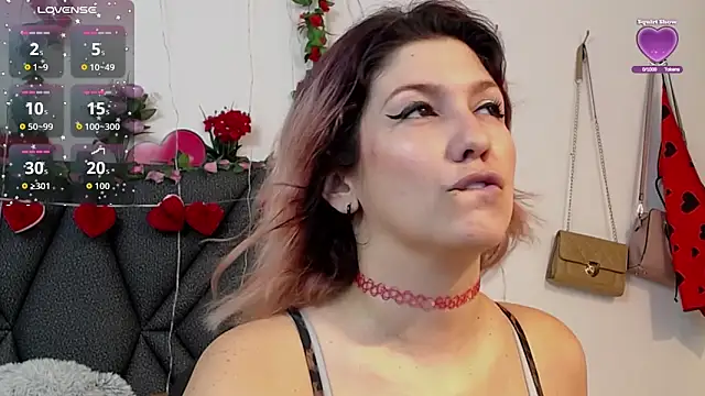 Sharma Amayra online show from March 2026 07:18:02 PM