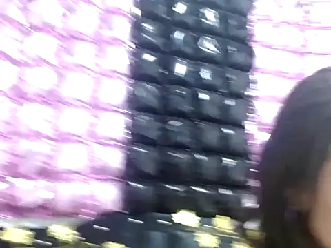 vecinacaliente  online show from February 2026 03:33:02 AM