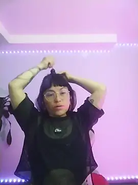 Snapshot of missfungi8 chatting on February 2026 01:01:02 AM missfungi8 online show from February 2026 01:01:02 AM