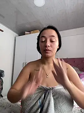 Snapshot of JulietaRiios chatting on May 2026 05:30:02 PM JulietaRiios online show from May 2026 05:30:02 PM