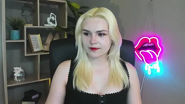 SweetLilyxo online show from April 2026 01:27:02 PM