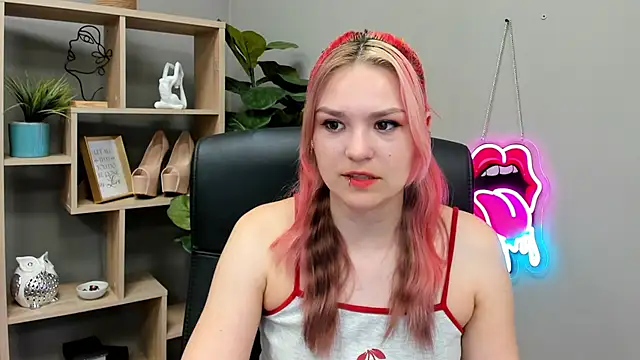 SweetLilyxo online show from June 2026 06:29:01 AM