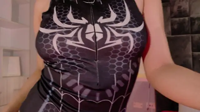Pikayle online show from May 2026 10:37:01 PM