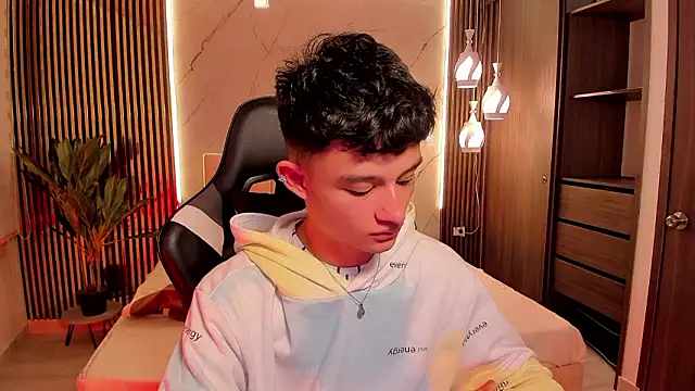 Patrick Howland  online show from February 2026 03:10:01 AM