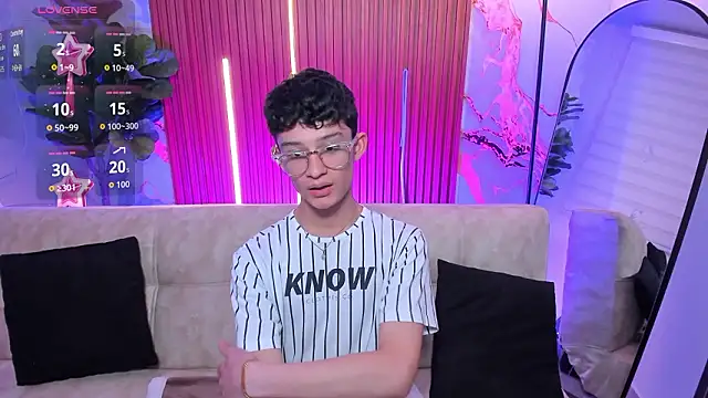 Snapshot of Patrick_Howland_ chatting on March 2026 04:07:02 AM Patrick Howland online show from March 2026 04:07:02 AM