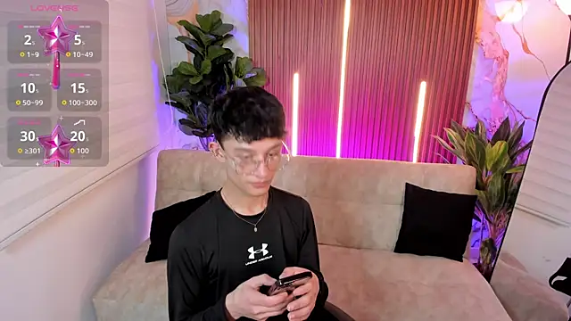 Snapshot of Patrick_Howland_ chatting on March 2026 03:43:02 AM Patrick Howland online show from March 2026 03:43:02 AM