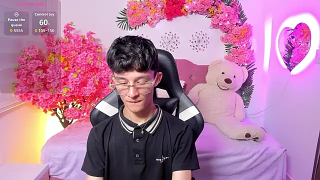 Snapshot of Patrick_Howland_ chatting on March 2026 08:25:02 PM Patrick Howland online show from March 2026 08:25:02 PM