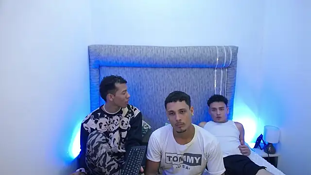 The twinks  online show from February 2026 03:48:01 AM