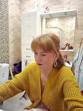 Snapshot of LanaBananaa_ chatting on April 2026 11:20:02 PM LanaBananaa online show from April 2026 11:20:02 PM