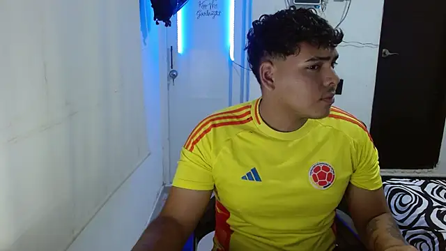 badboyhot010 online show from February 2026 02:15:01 AM