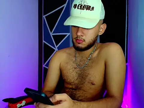 Sebolaz333 online show from June 2026 05:43:02 AM