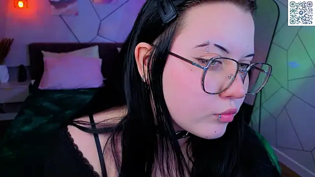 Kira G0ld online show from May 2026 09:06:02 AM