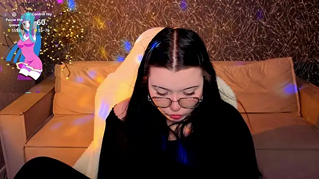 Kira G0ld online show from June 2026 05:06:02 PM