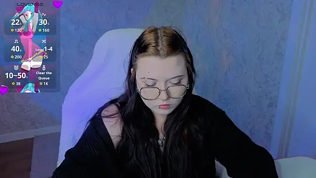 Kira G0ld online show from July 2026 05:04:02 PM
