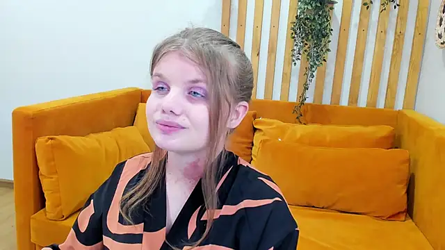 ChloeHalses online show from June 2026 05:06:01 PM