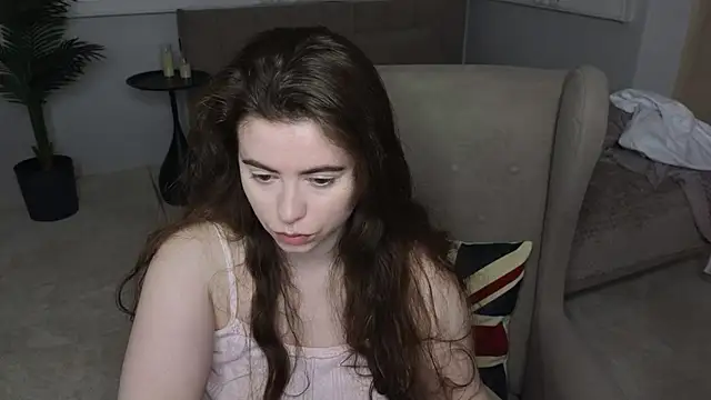 LovingWhisperr online show from April 2026 01:23:02 AM