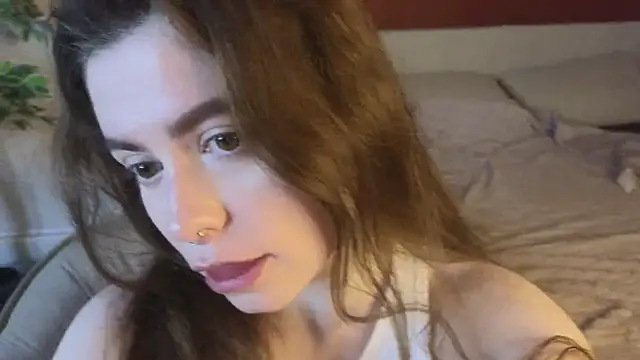 LovingWhisperr online show from May 2026 01:03:01 AM