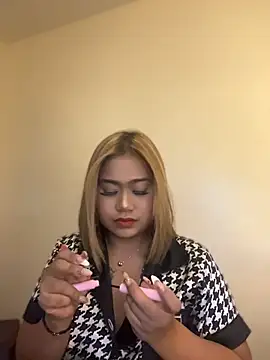 vien pussy69 online show from July 2026 03:30:01 PM