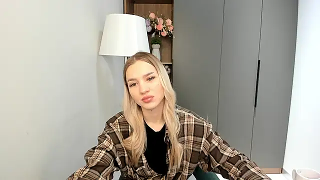 DenaVenditti online show from February 2026 01:31:01 AM