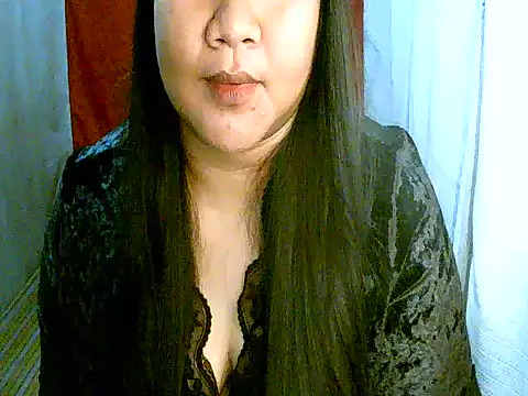 strip berry online show from July 2026 03:26:02 PM