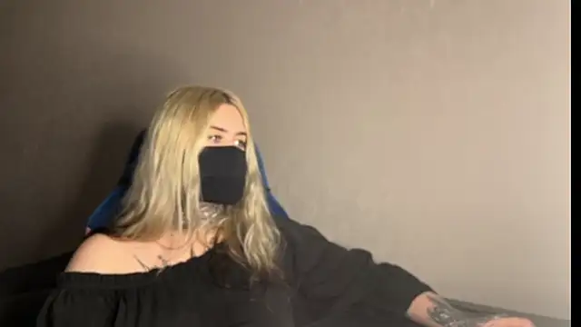 UnaXyling online show from February 2026 01:27:01 PM