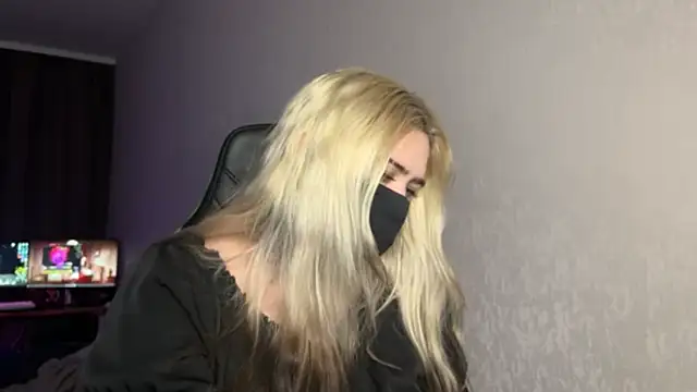 UnaXyling online show from February 2026 10:07:02 AM