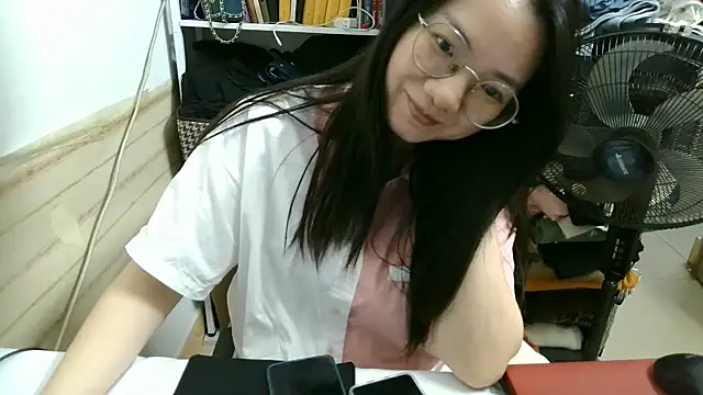 xiaoxiaowan11 online show from March 2026 12:49:02 PM