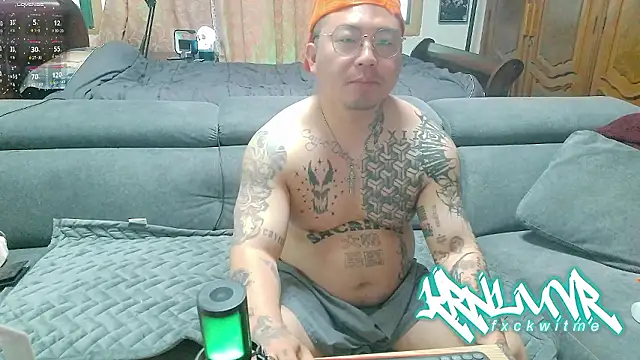 Snapshot of fxckuno chatting on April 2026 04:23:02 AM fxckuno online show from April 2026 04:23:02 AM