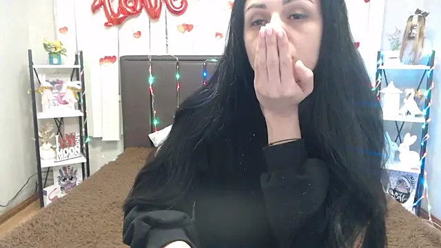 EvaClarkk online show from April 2026 07:44:01 AM