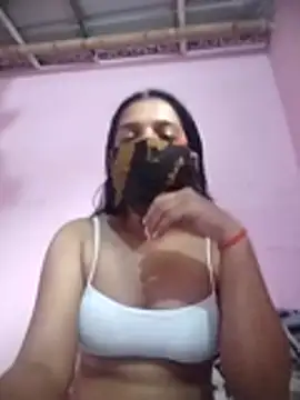 Snapshot of sexy_taniya21 chatting on April 2026 06:33:01 AM sexy taniya21 online show from April 2026 06:33:01 AM