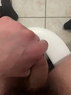 bust a nut35 online show from February 2026 10:14:01 PM