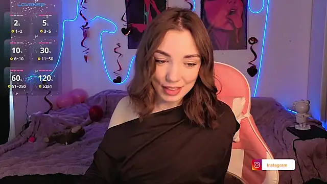 Adriennes online show from March 2026 02:11:02 PM