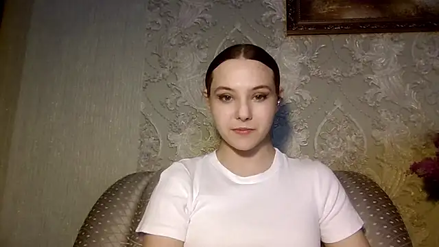 Snapshot of YuniNeko chatting on April 2026 03:07:01 PM YuniNeko online show from April 2026 03:07:01 PM