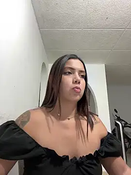 LinaaV online show from February 2026 05:11:02 AM