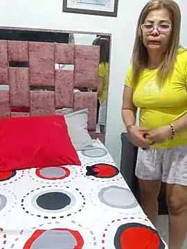 Amberknighte online show from February 2026 07:28:01 PM