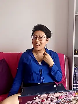 Juliexxxxtasy online show from March 2026 04:44:02 PM