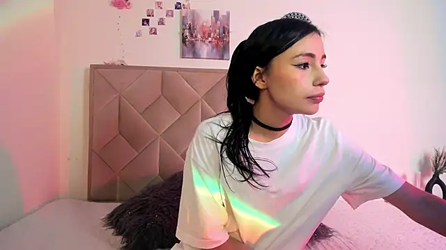 Chloe Miller 2 online show from May 2026 01:11:02 AM