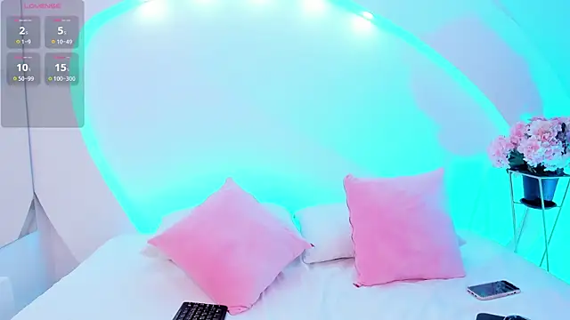 Lia Violeta online show from February 2026 02:48:02 AM