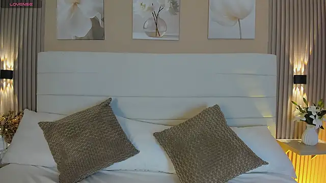 LisaLain online show from May 2026 12:11:02 PM