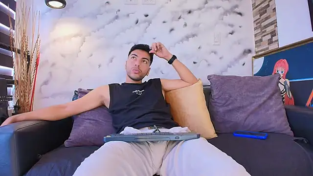 Max Hornye online show from February 2026 06:41:02 PM